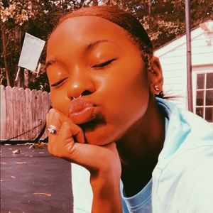 Meet your Posher, Shanell